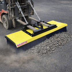 Balai chariot élévateur